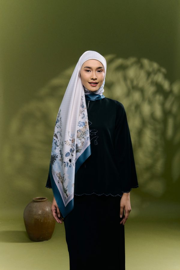 280126 - PetraScarves 245 280126 - PetraScarves 245