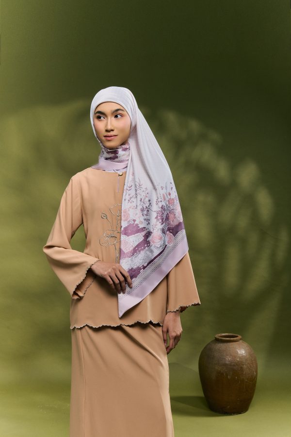 280126 - PetraScarves 369