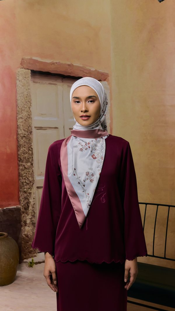 280126 - PetraScarves 492