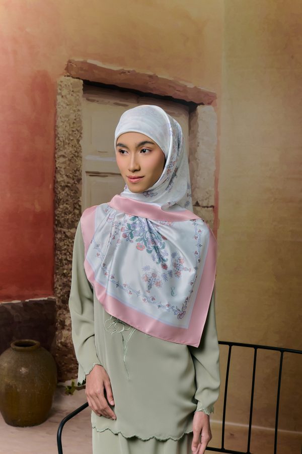 280126 - PetraScarves 611 280126 - PetraScarves 611
